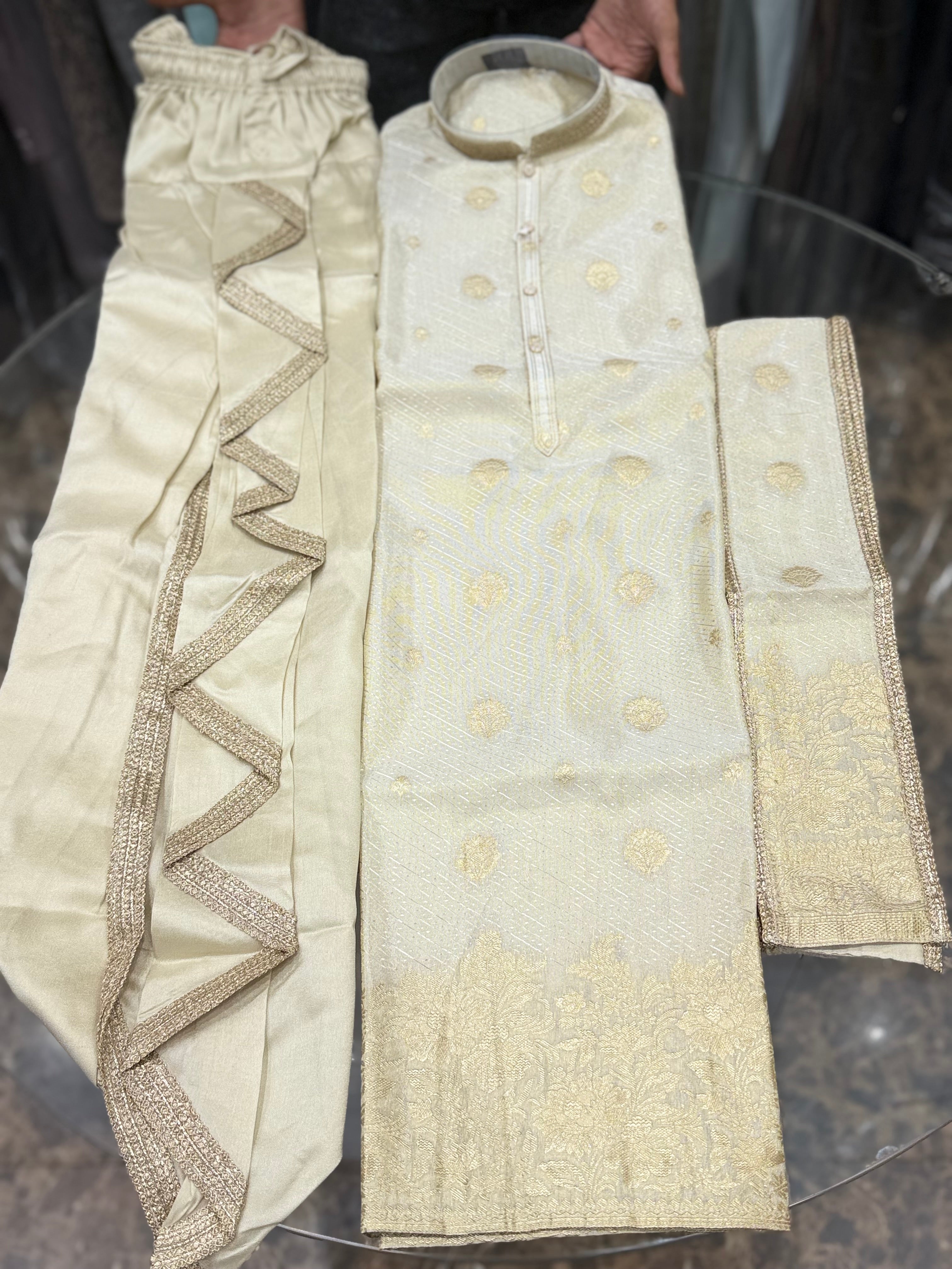SOUTH DHOTI UPARNA KURTA