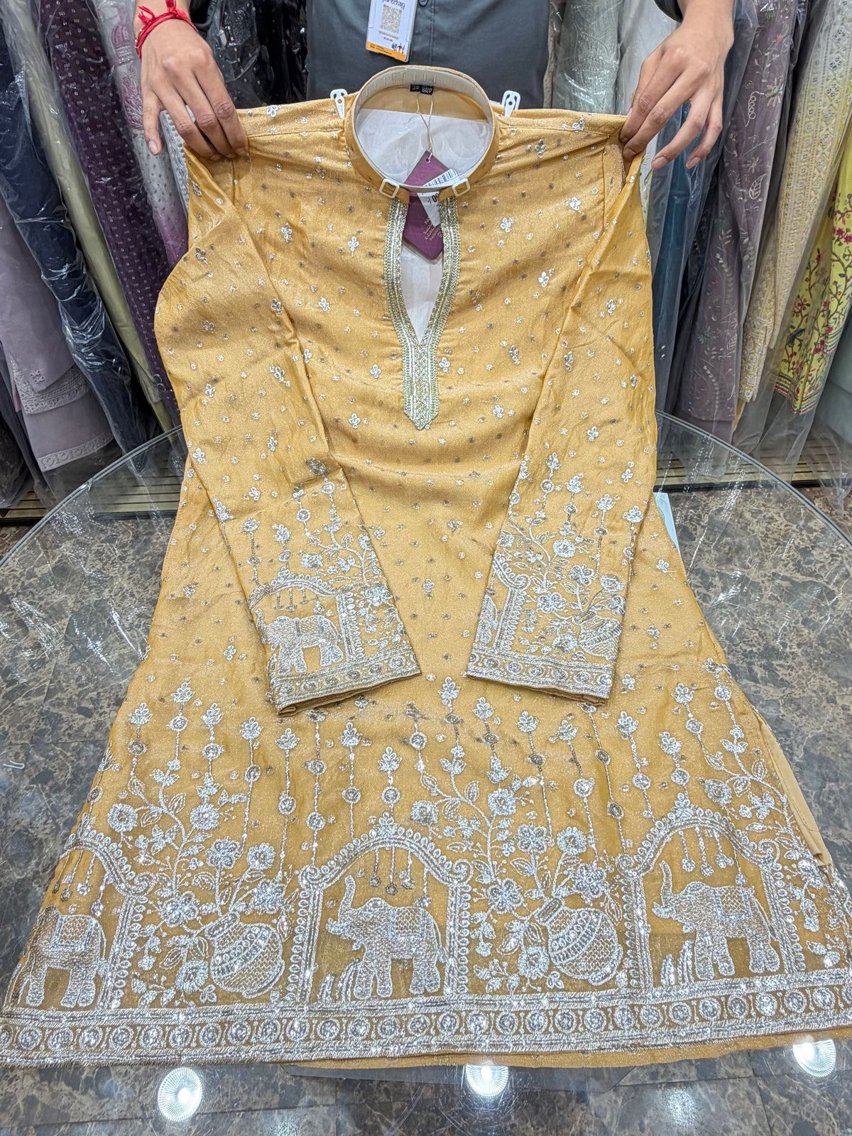 EMBROIDERY V NECK KURTA