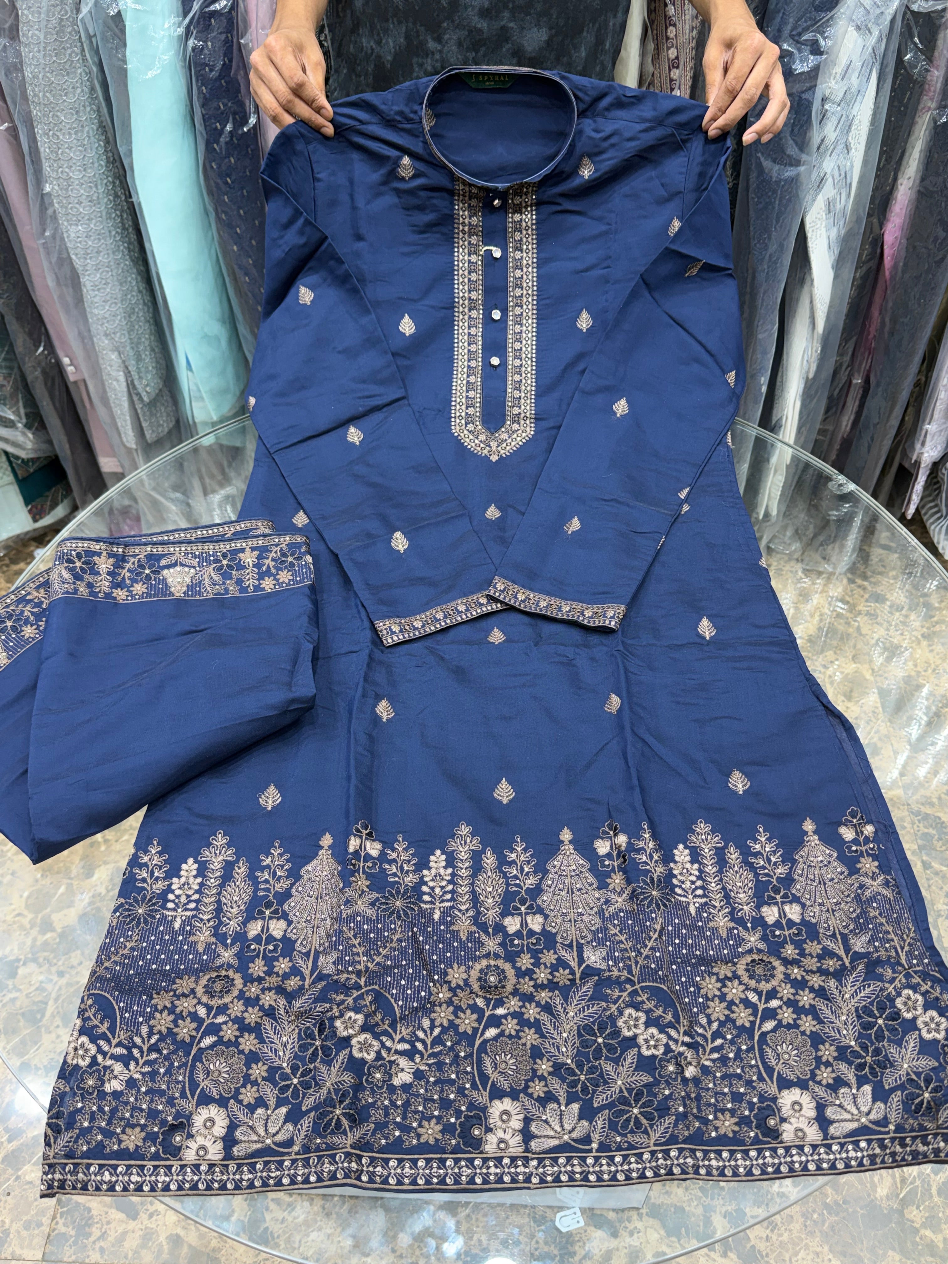 EMBROIDERED KURTA DUPATTA