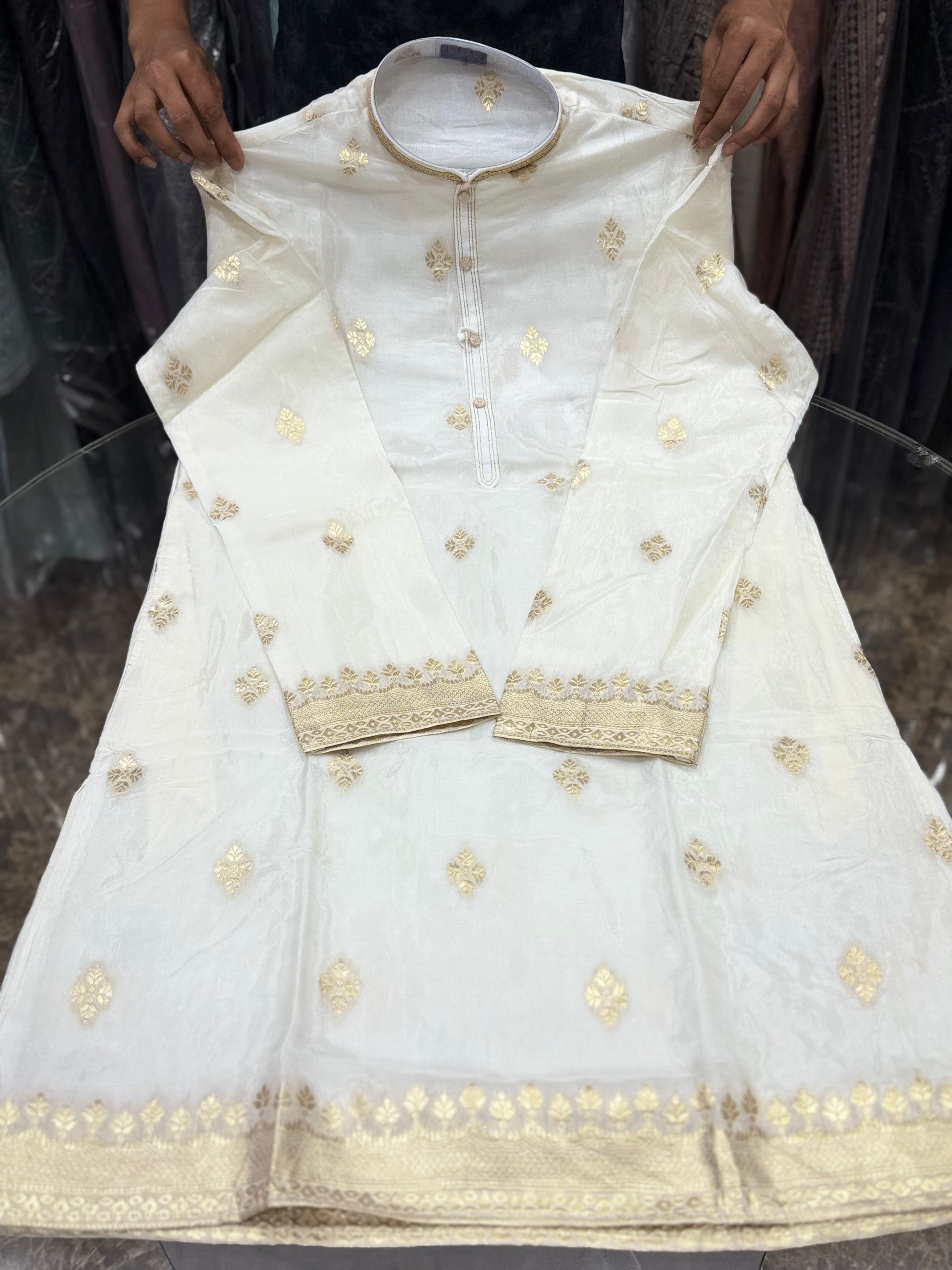 SOUTH DHOTI UPARNA KURTA