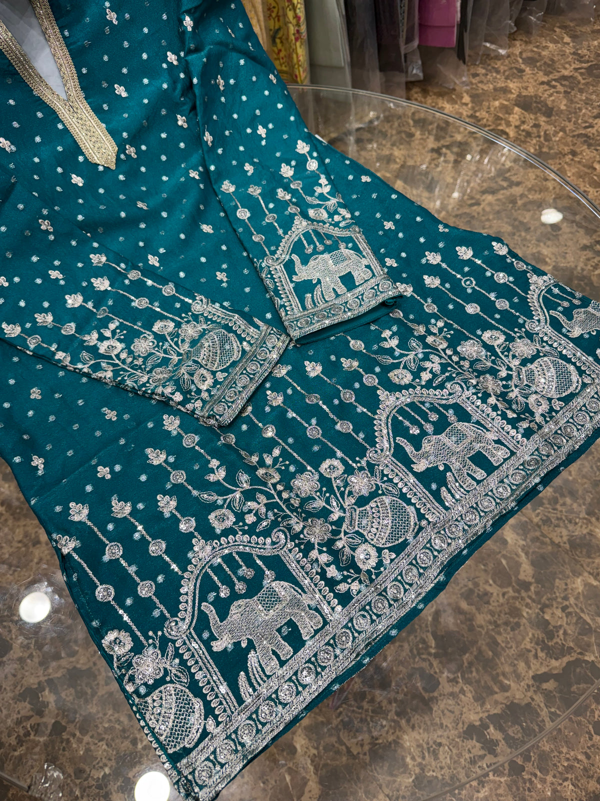 EMBROIDERY V NECK KURTA