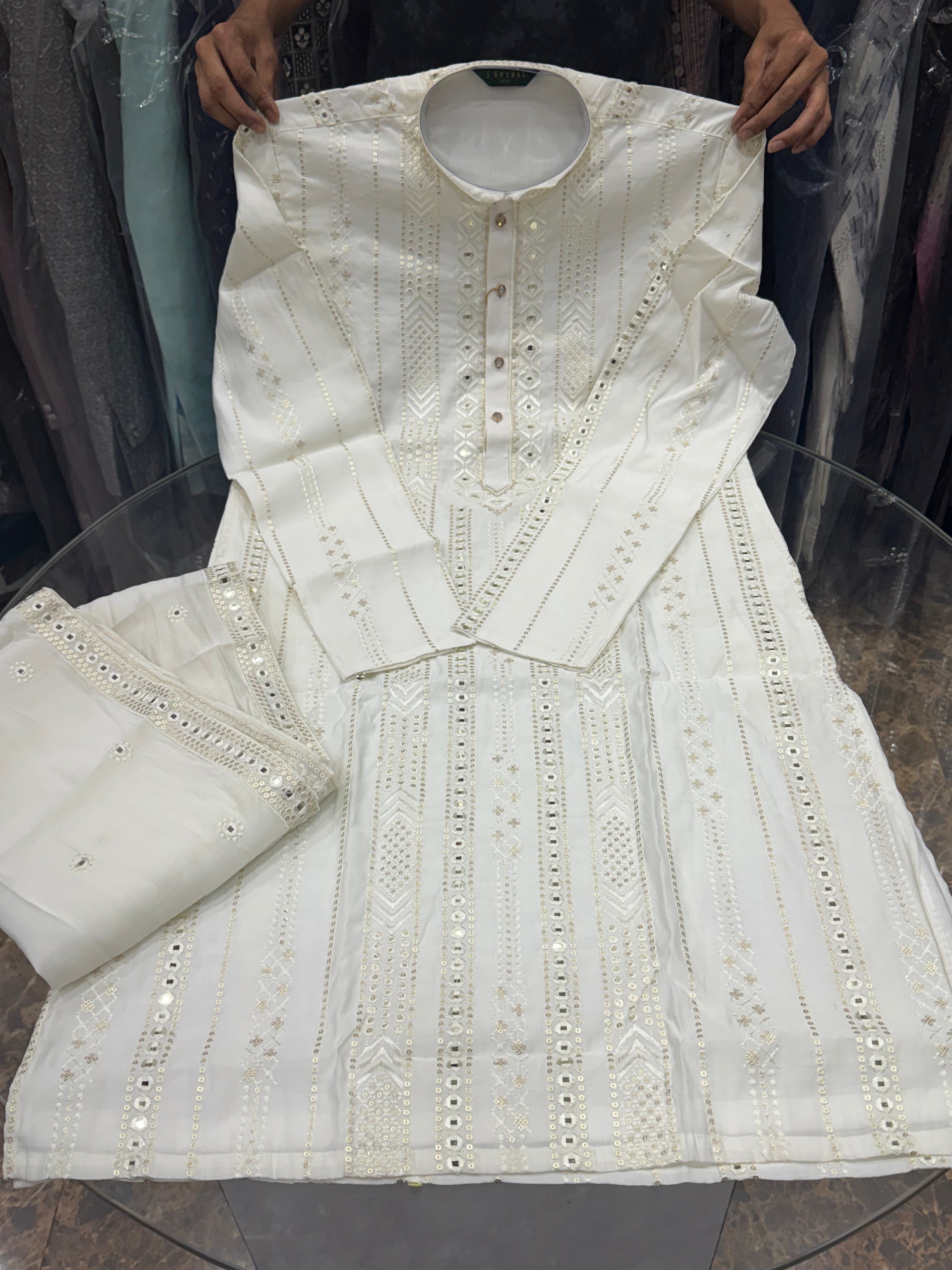 EMBROIDERED KURTA DUPATTA
