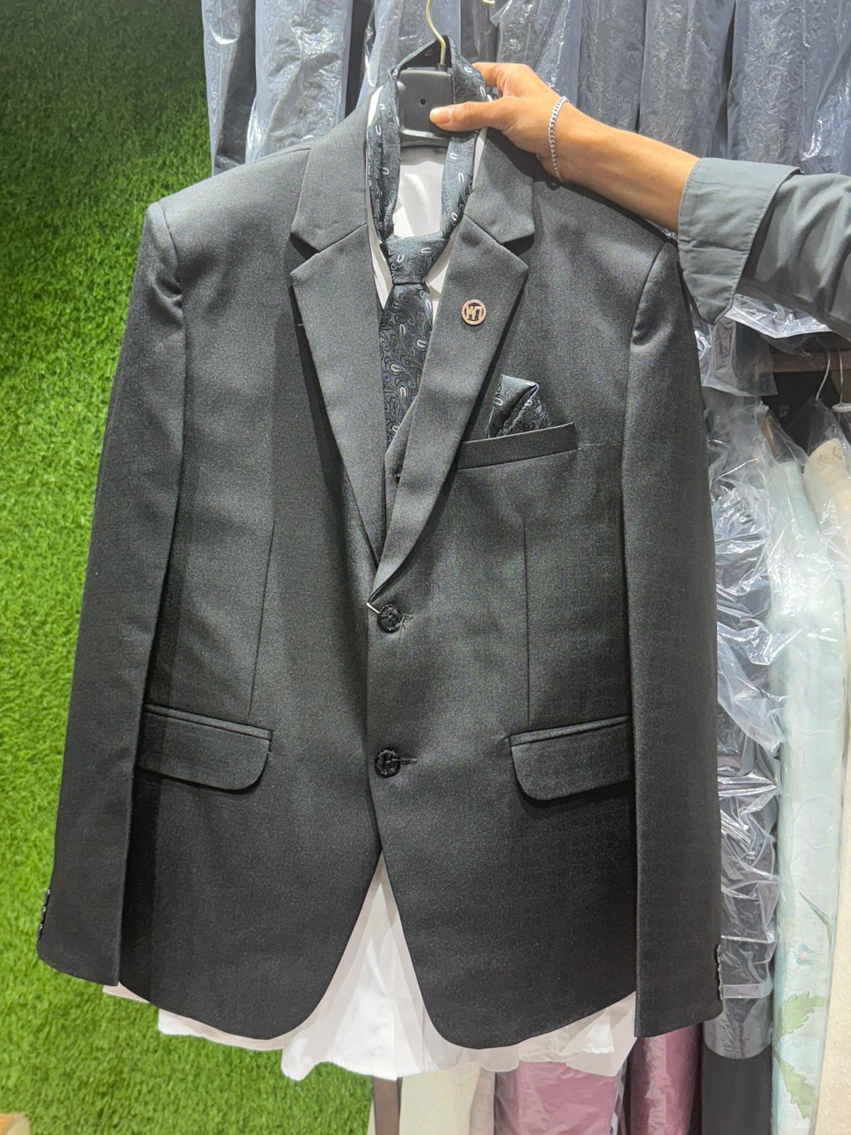BLACK TUXEDO SET